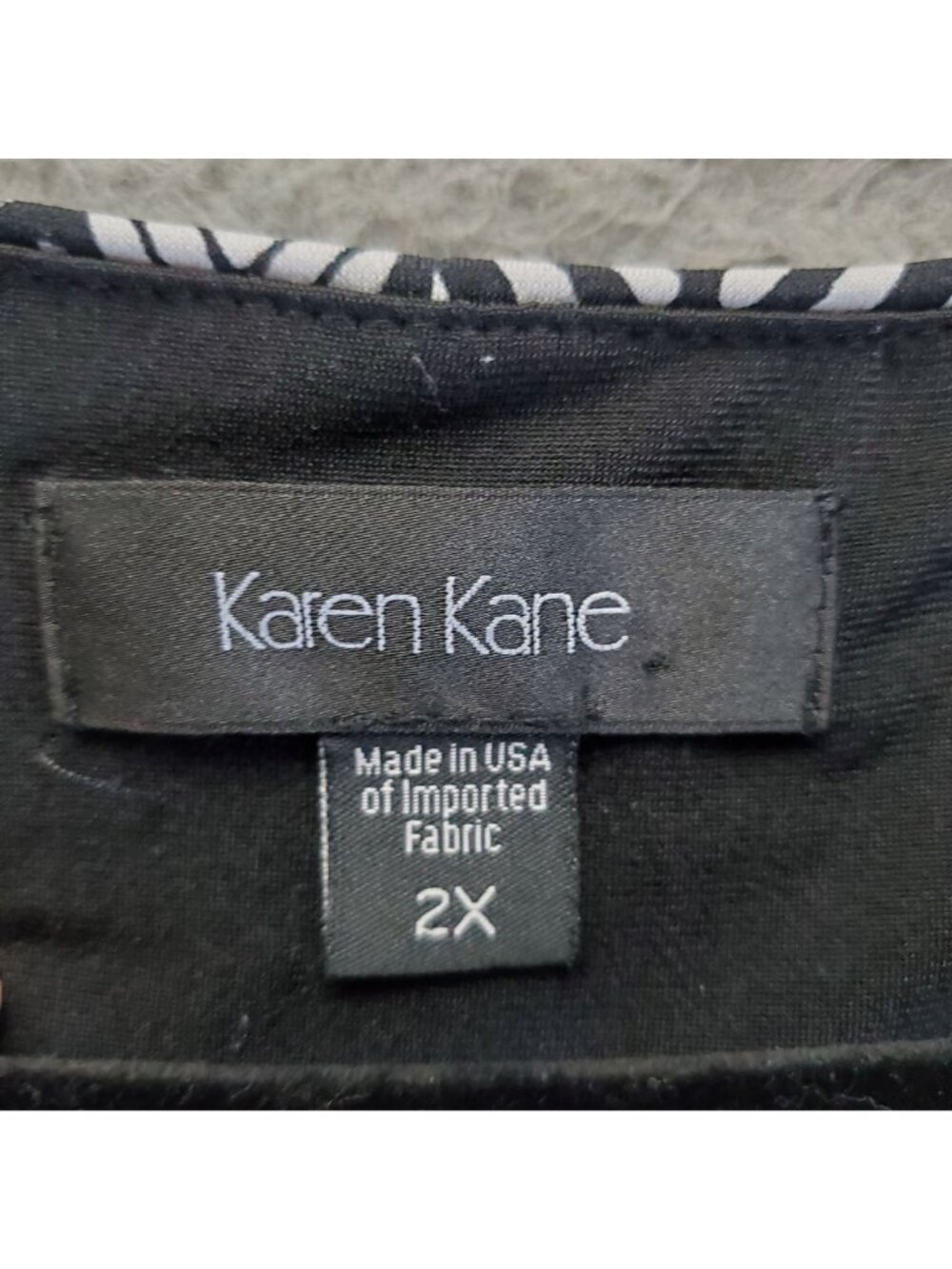 Karen Kane Top Womens 2X Black White Geometric 3/4 Sleeve Tunic Blouse - Picture 2 of 9